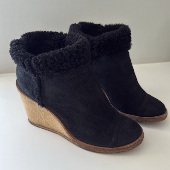 Women's Black Shearling Wedge Ankle Boots - Picture 1 of 9